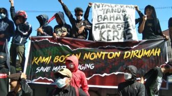 Suporter PSM Makassar : Rindu Penjual Kacang, Save Mattoanging