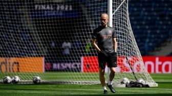 Antonio Conte Resmi Latih Tottenham Hotspur, Josep Guardiola: Selamat Datang