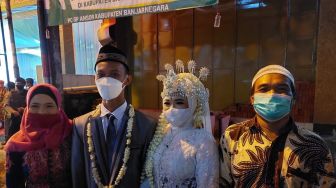 Kisah Bahagia Pasutri Banjarnegara Nikah Disaksikan Menteri Agama