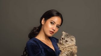 Kelewat Gemas, Ini 7 Potret Artis Bersama Kucing Kesayangannya