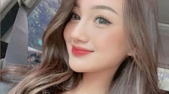 Profil Nanda Arsyinta, Beauty Vlogger Viral Nikah Pakai Mahar Saham dan Logam Mulia