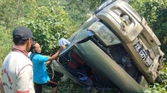 Mobil Kuda Masuk Jurang di Bakauheni Lampung Selatan, 2 Orang Tewas