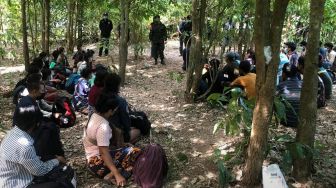 Konflik Junta Militer Vs Milisi Memanas, Ribuan Warga Myanmar Kabur Hutan
