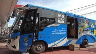 Tak Cuma Warga Pekanbaru, Pendatang Juga Boleh Ikuti Vaksinasi