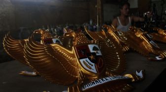 Begini Proses Pembuatan Patung Garuda Pancasila