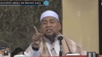 Viral Ceramah Ustaz Zulkifli Sebut Laki-laki Sibuk Pecahkan Keperawanan Istri di Surga