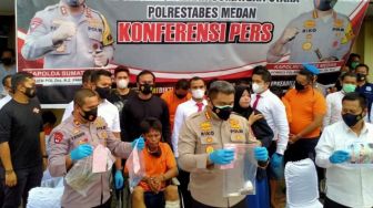 Begal Sadis Tusuk Korban di Lampu Merah Saat Ramai Warga Dibekuk Polisi