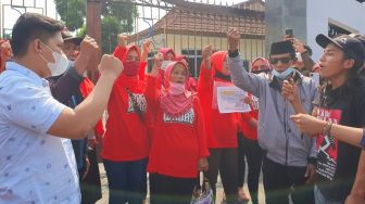 Desak Pemerintah Tak Perpanjang IPL, Wargas Wadas Unjuk Rasa di Kantor BBWS Serayu Opak