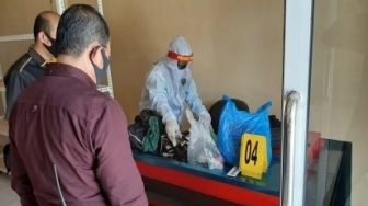 Penemuan Mayat Pria Dalam Ruko Hebohkan Warga Jalan Muhajirin