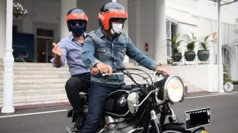 Mesranya AHY Boncengan dengan Ridwan Kamil Naik Moge, Serasa Jadi Driver Ojol