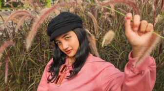 Debut Jadi Penyanyi, Juara Bintang Suara Aurelya Tiba di Jakarta