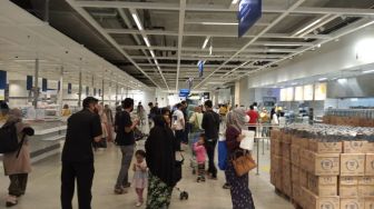 Izinkan IKEA Tetap Beroperasi, Hengky Kurniawan: Saya Sudah Telepon Manajer