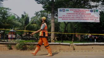 Suasana di Kawasan Kayu Putih, Jakarta Timur, Senin (7/6/2021). [Suara.com/Dian Latifah]
