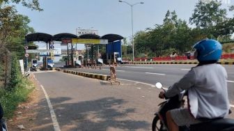 Sepi, Sekarang Pintu Tol Suramadu Tidak Ada Penyekatan dan Swab Test