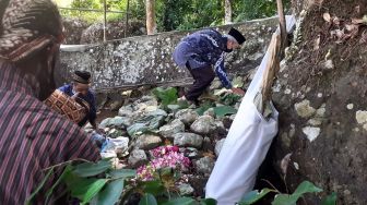 Menilik Nyadran Gadean Gunung Gentong, Ritual Warga Gedangsari Usir Covid-19