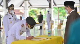 Hari Ini, Gubernur Riau Lantik Bupati Siak dan Rokan Hulu