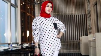 Unggah Berlian Mahal, Syahrini Dilaporkan Netizen pada Pemiliknya