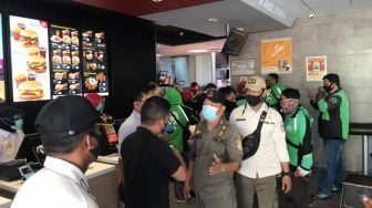 Satgas Covid-19 Tegur Pengelola McDonald's Jalan MT Haryono Balikpapan karena Kerumunan