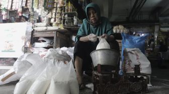 Pedagang Pasar di Cianjur Menjerit, Tolak Kebijakan PPN Sembako