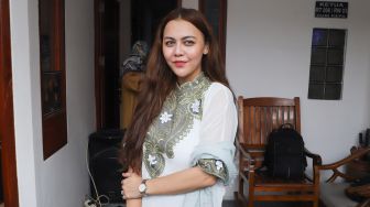 Merasa Ditipu Ibrahim Alhami, Ratu Rizky Nabila Samakan Kisah Cintanya dengan Zakia Gotik - Vicky Prasetyo