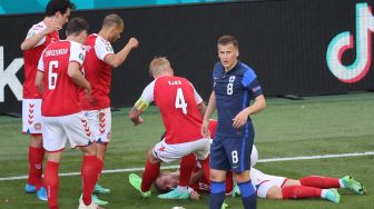 Video Detik-detik Christian Eriksen Kolaps di Tengah Laga Denmark Vs Finlandia