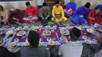 Ini Alasan Mengapa saat Lebaran di Rumah Wong Palembang Ramai Makanan