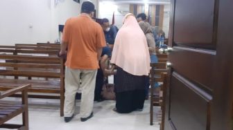 ASN Lampung Utara Dihukum Penjara karena Korupsi, Anak Meronta-ronta di Ruang Sidang