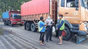 Tingkatkan Keamanan, Polsek KPC Laksanakan Patroli dan Operasi Preman