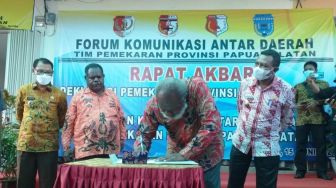 Rapat Akbar Warga Papua Deklarasi Provinsi Papua Selatan