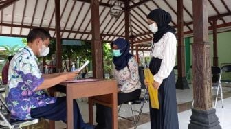 Cegah Kerumunan, PPDB SMPN 15 Yogyakarta Manfaatkan Banyak Pos
