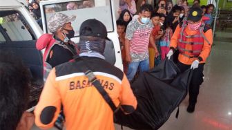 Hilang 4 Hari, Mayat Nelayan Pesisir Selatan Terapung di Tengah Laut