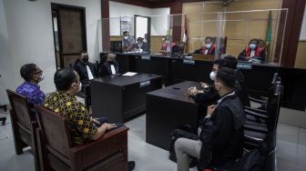 Suasana sidang putusan kasus penyelundupan motor dan sepeda mewah oleh eks Dirut Garuda Indonesia di Pengadilan Negeri Tangerang, Banten, Senin (14/6/2021). ANTARA FOTO/Fauzan