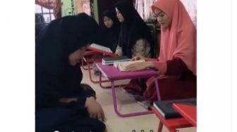 Momen Terakhir Setor Hafalan Alquran, Santriwati Sesenggukan Tak Kuasa Lafalkan