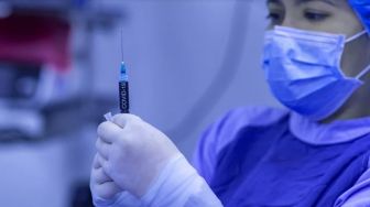 Total positif Corona di Indonesia dekati angka 2 juta kasus