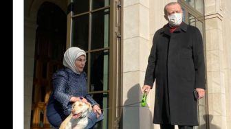 Ferdinand Singgung Erdogan, Netizen: Kayak Anjing Jilat Sana Sini