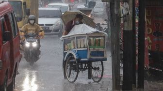 Prakiraan Cuaca Jakarta Selasa 14 September: Pagi dan Siang Hujan