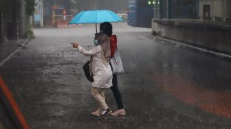 Prakiraan Cuaca Jakarta Selasa 31 Agustus: Pagi Cerah Berawan, Siang Hujan