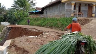 Tanah Longsor Menerjang Dua Kecamatan di Tulungagung, Sejumlah Infrastruktur Rusak