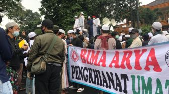 Massa Pendukung Habib Rizieq Desak Bima Arya Lengser Jadi Wali Kota Bogor