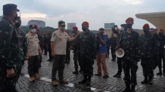 Anies Tegaskan Seluruh Kegiatan di Jakarta Harus Tutup Jam 9 Malam