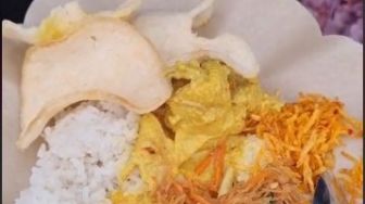 Viral Warung Nasi BARU Karawang, Bayar Rp 1.000 Makan Sepuasnya