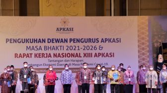 Ade Yasin Dikukuhkan Sebagai Wakil Ketua Umum APKASI Indonesia