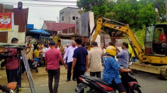 Pembongkaran Beton yang Tutupi Drainase di Medan Ricuh, Ini Penyebabnya