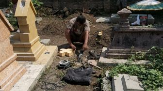 Gempar! 12 Makam di Solo Dirusak, Pelakunya Bikin Miris