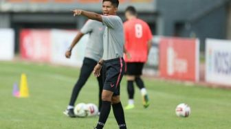 Terbang ke Padang, Asisten Pelatih Borneo FC Tinggalkan Tim