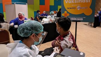 Percepat Pemulihan Ekonomi, SehatQ Dukung Program Vaksinasi bagi UMKM dan Pelaku Usaha