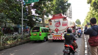 Minyak Kopling Bocor, Mobil Pertamina Mogok Sukasari Macet