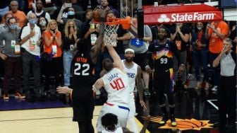 Super Dramatis! Dunk Detik Terakhir Bawa Phoenix Suns UnggulI Clippers 2-0