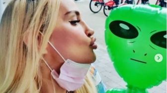 Muak dengan Manusia, Wanita Ini Ngaku Pacaran dengan Alien