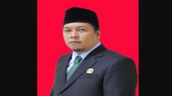 Deden Rahmat, Wakil Ketua DPRD Karawang Meninggal Positif COVID-19